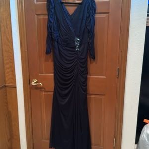 NWT-Adrianna Papell dress